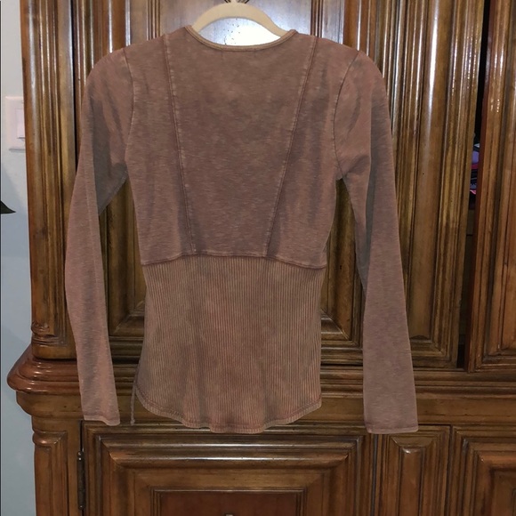 Gilders Intent long sleeve blouse - Picture 5 of 6
